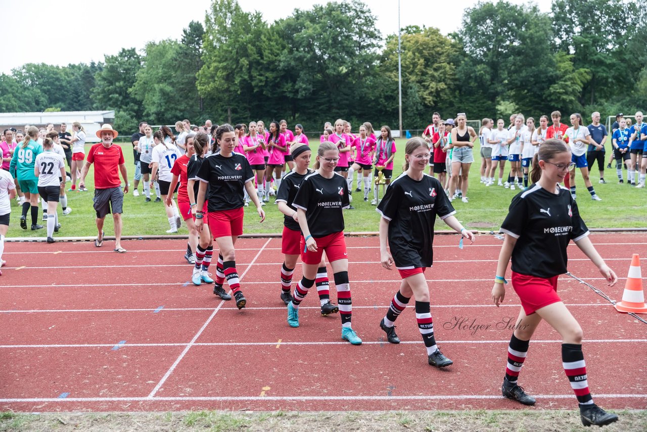 Bild 236 - Loewinnen Cup